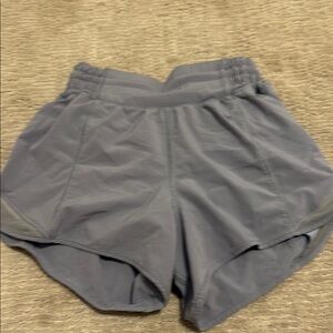 Women’s Lululemon grey hotty hots